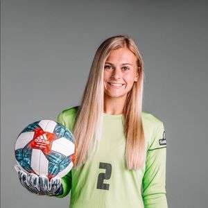 Meet your Posher, Abby